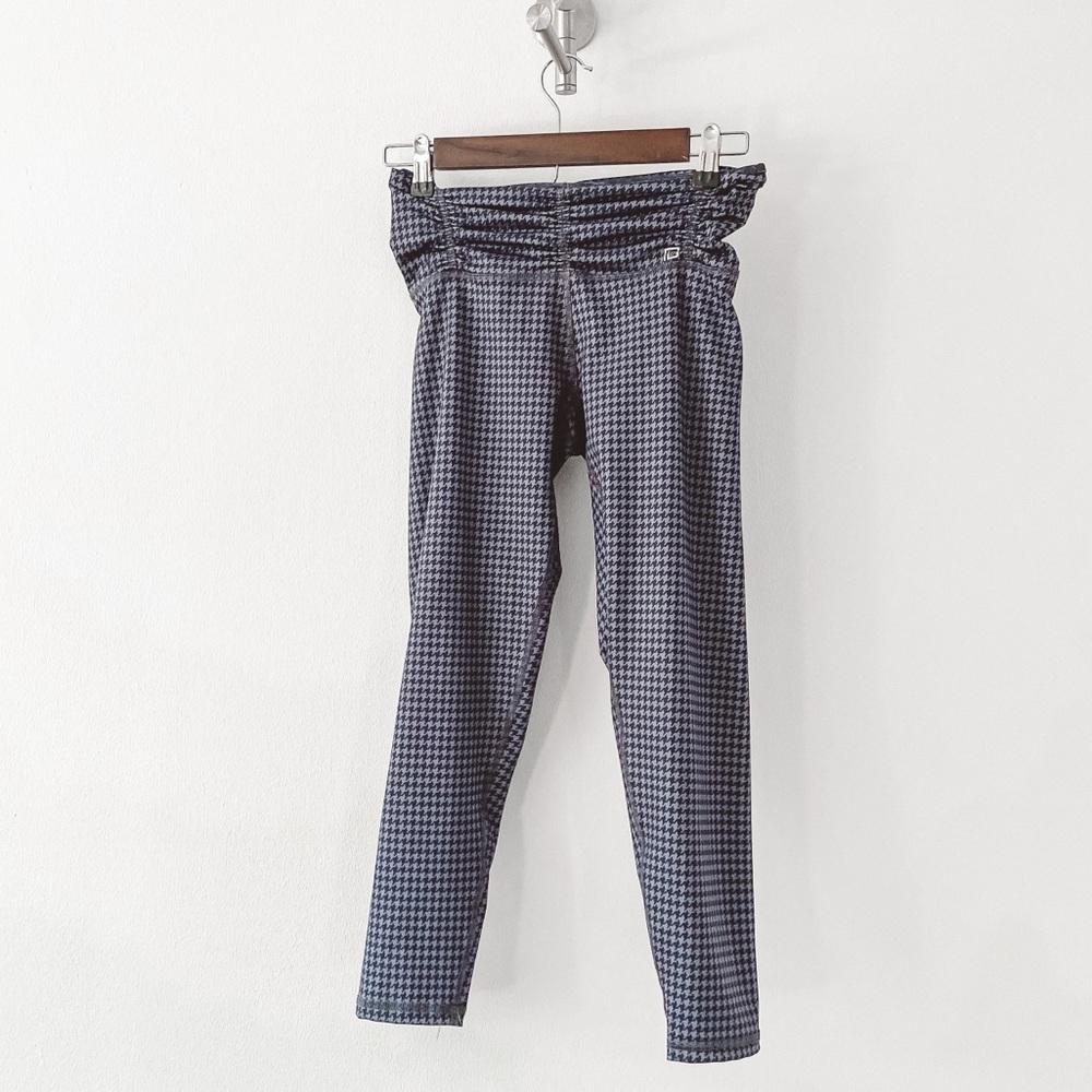 Target Joy Lab Reversible Y2k Summer Casual Hounds Tooth Reptile Gray Leggings
